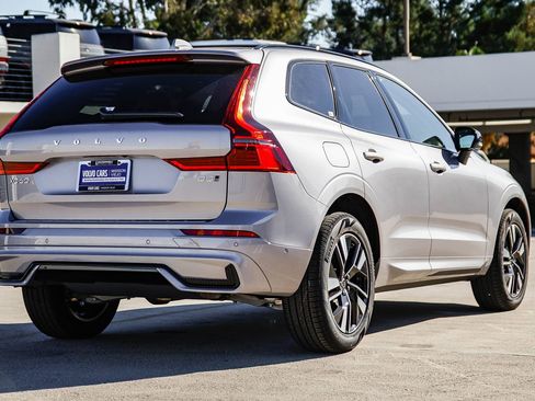 New 2026 Volvo XC60 B5 Plus image 6