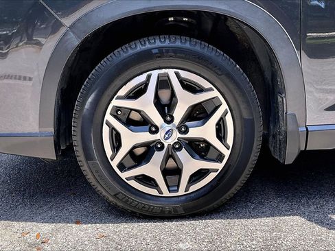 Used 2019 Subaru Forester Premium AWD/4WD image 35