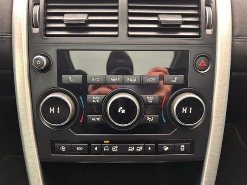 Used 2018 Land Rover Discovery Sport HSE image 21