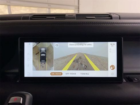 Used 2020 Land Rover Defender 110 HSE image 26