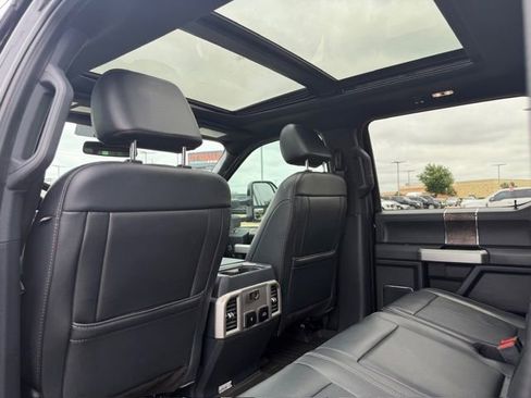 Used 2022 Ford F250 Lariat w/ Lariat Ultimate Package AWD/4WD image 23