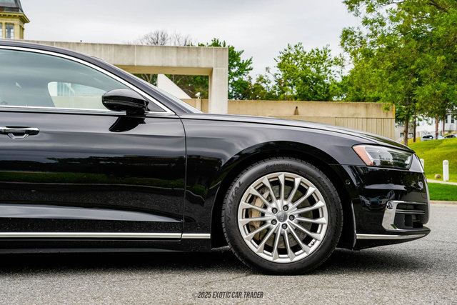 Used 2019 Audi A8 L 3.0T w/ Executive Package AWD/4WD image 11