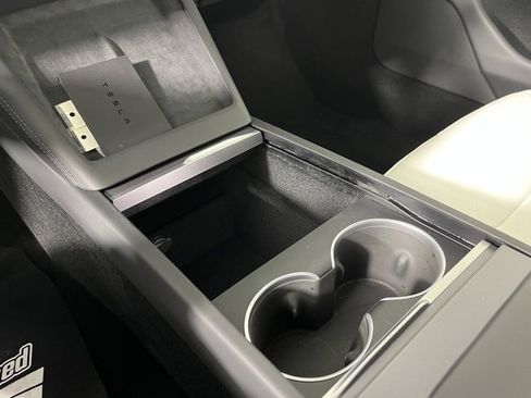 Used 2025 Tesla Model 3 Long Range image 29