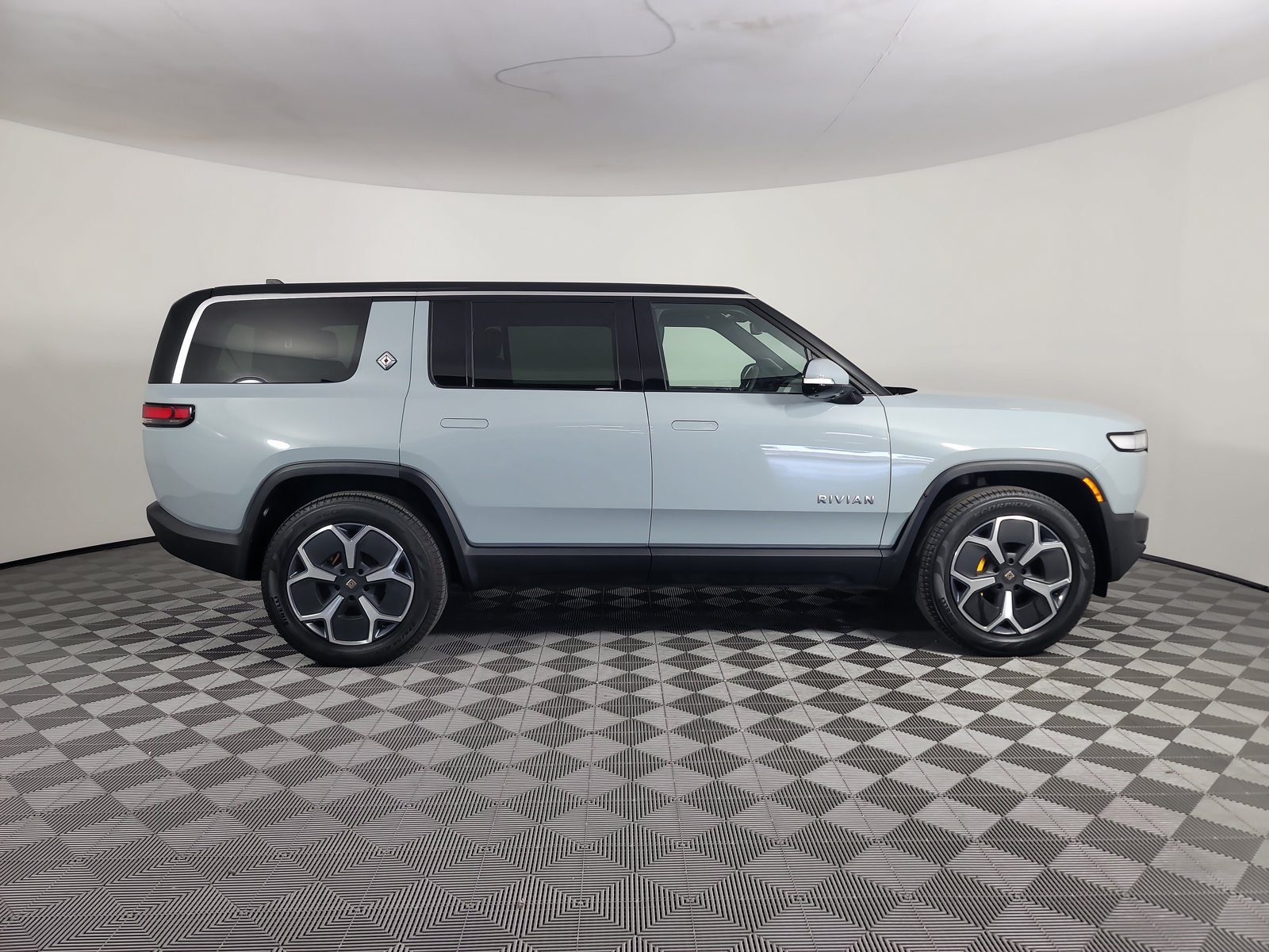 Used 2023 Rivian R1S Adventure Quad AWD/4WD image 6