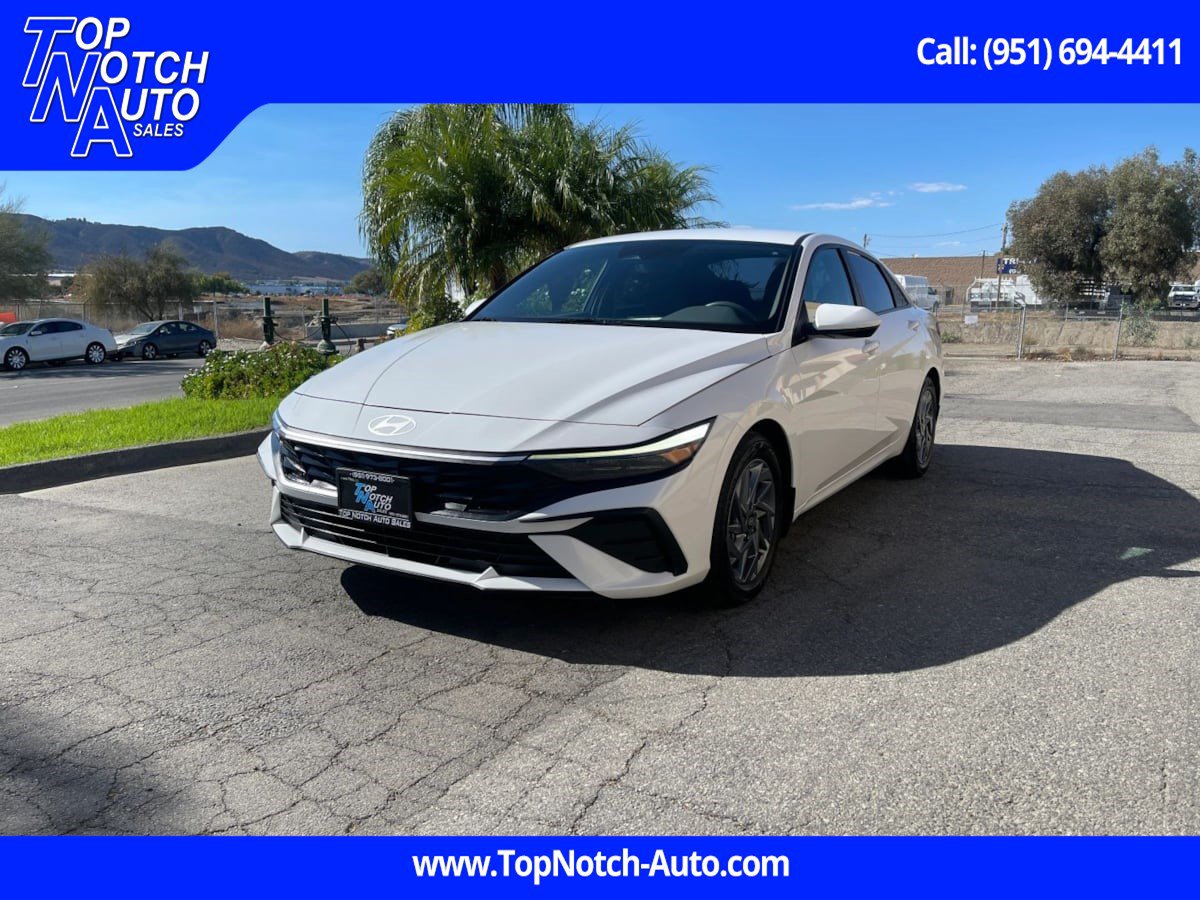 Used 2024 Hyundai Elantra Blue FWD image 1