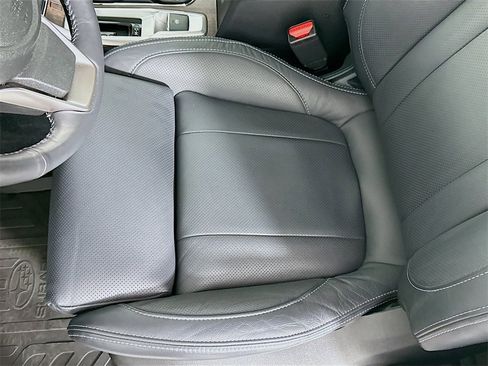 Used 2022 Subaru Ascent Touring image 21