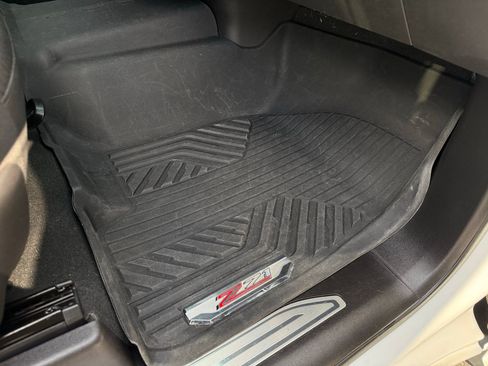 Used 2024 Chevrolet Silverado 1500 LT Trail Boss w/ Protection Package image 31