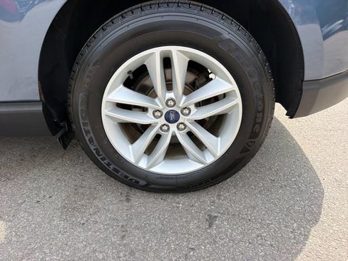 Used 2018 Ford Edge SEL AWD/4WD image 30