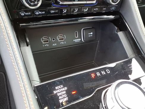 Used 2023 Jeep Grand Cherokee L Summit image 28