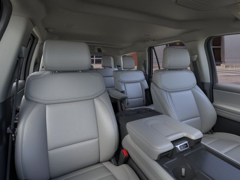 New 2026 Ford Expedition Active AWD/4WD image 10