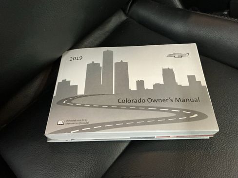 Used 2019 Chevrolet Colorado ZR2 image 34