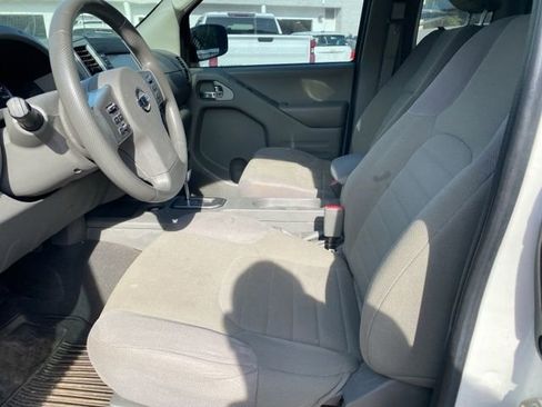 Used 2021 Nissan Frontier S w/ S Utility Package image 12