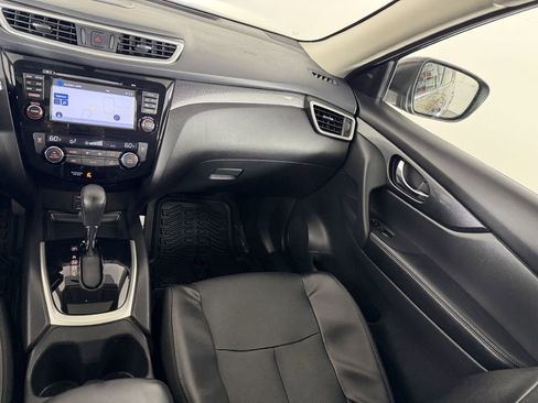 Used 2016 Nissan Rogue SL w/ SL Premium Package AWD/4WD image 14