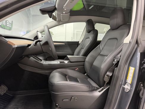 Used 2023 Tesla Model Y Long Range image 8