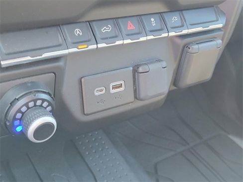 Used 2022 Chevrolet Silverado 1500 Custom image 30