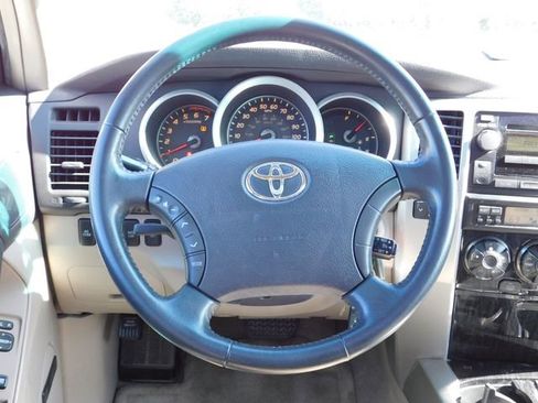Used 2007 Toyota 4Runner Limited image 19