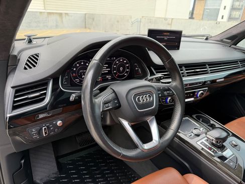 Used 2017 Audi Q7 3.0T Prestige w/ Prestige Package AWD/4WD image 10