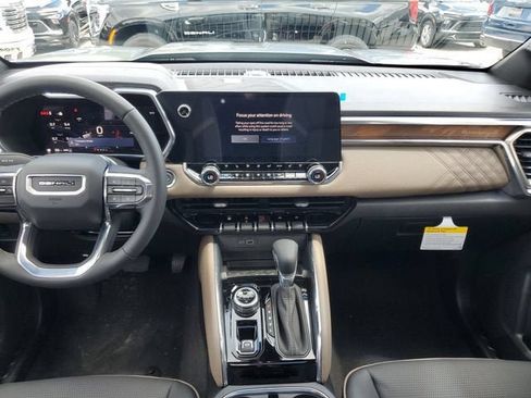 New 2026 GMC Canyon Denali AWD/4WD image 14
