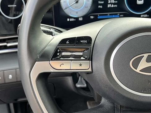 Used 2025 Hyundai Elantra SEL FWD image 27