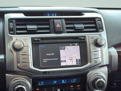 Used 2018 Toyota 4Runner Limited AWD/4WD image 36