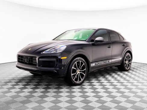 Used 2022 Porsche Cayenne Turbo AWD/4WD image 1