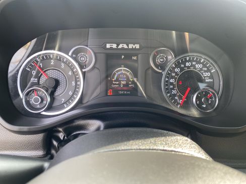 Used 2025 RAM 1500 Tradesman AWD/4WD image 12