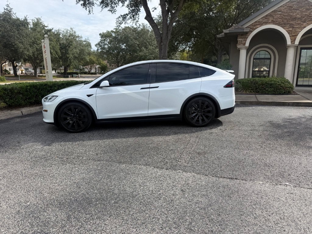 Used 2023 Tesla Model X AWD/4WD image 2