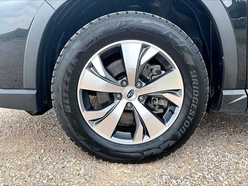 Used 2023 Subaru Ascent Premium w/ Convenience Package AWD/4WD image 32