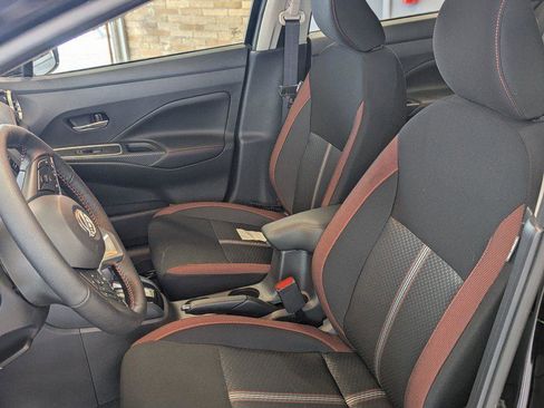 New 2025 Nissan Versa SR w/ Trunk Package FWD image 10