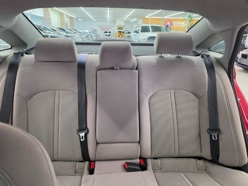 Used 2015 Hyundai Sonata SE FWD image 32