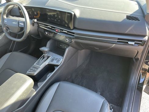 New 2026 Kia Sportage EX w/ EX Panorama Roof Package image 32