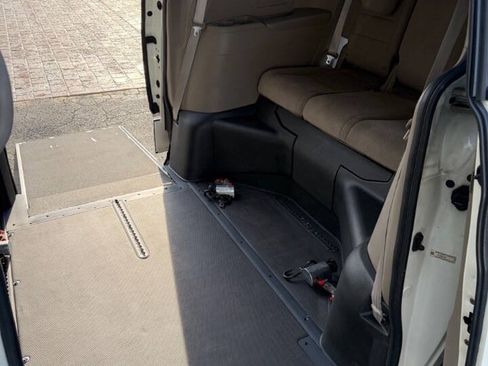 Used 2015 Honda Odyssey EX image 18