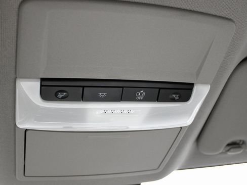 Certified 2023 Nissan Sentra SV image 40