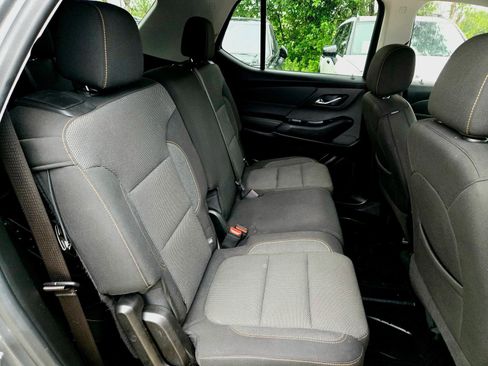Used 2021 Chevrolet Traverse LS w/ LPO, Floor Liner Package FWD image 27