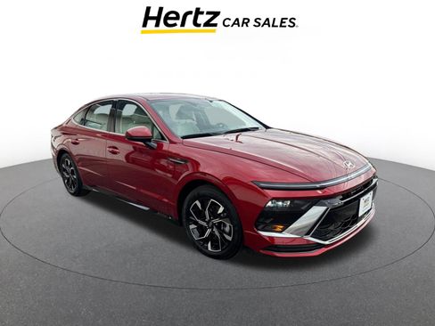 Used 2025 Hyundai Sonata SEL image 1