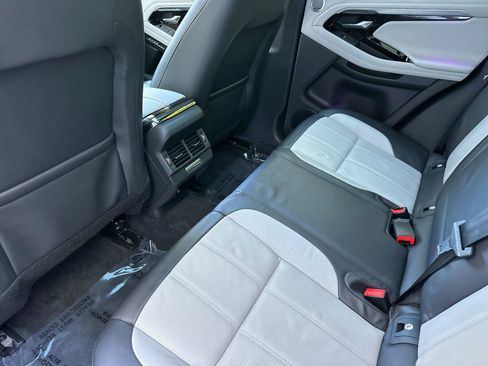 Used 2020 Land Rover Range Rover Evoque R-Dynamic S AWD/4WD image 11