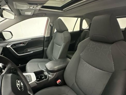 Certified 2024 Toyota RAV4 XLE w/ Convenience Package AWD/4WD image 9