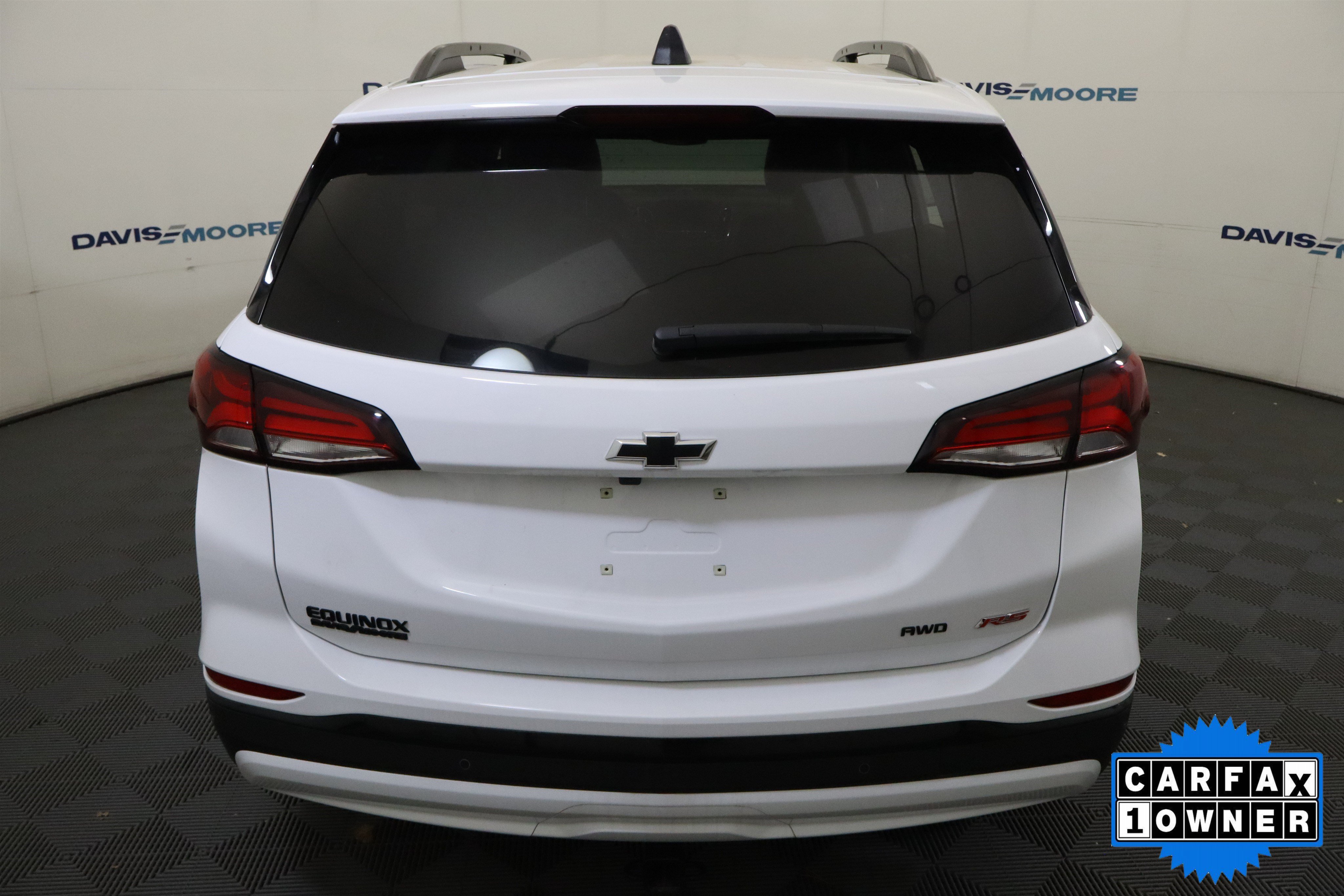 Used 2024 Chevrolet Equinox RS w/ LPO, Floor Liner Package AWD/4WD image 8