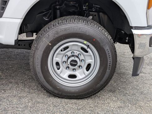 New 2026 Ford F250 XL AWD/4WD image 12