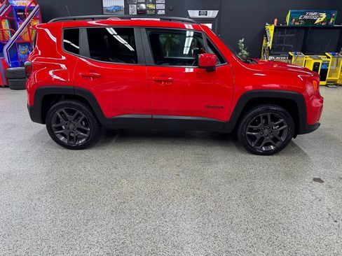 Used 2022 Jeep Renegade Latitude w/ Convenience Group image 6