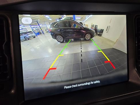 New 2025 Ford Bronco 4-Door image 22