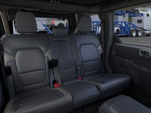 New 2026 Ford Bronco Outer Banks w/ Sasquatch Package AWD/4WD image 11