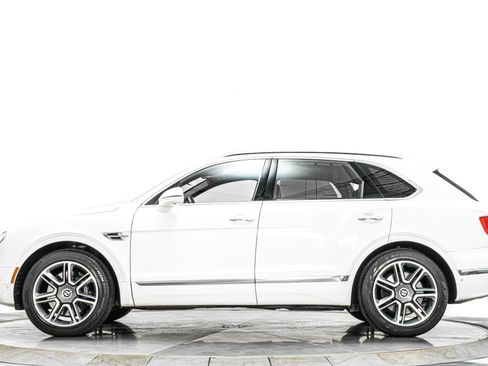 Used 2018 Bentley Bentayga Activity AWD/4WD image 6
