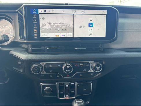 Used 2025 Jeep Wrangler Sport image 13