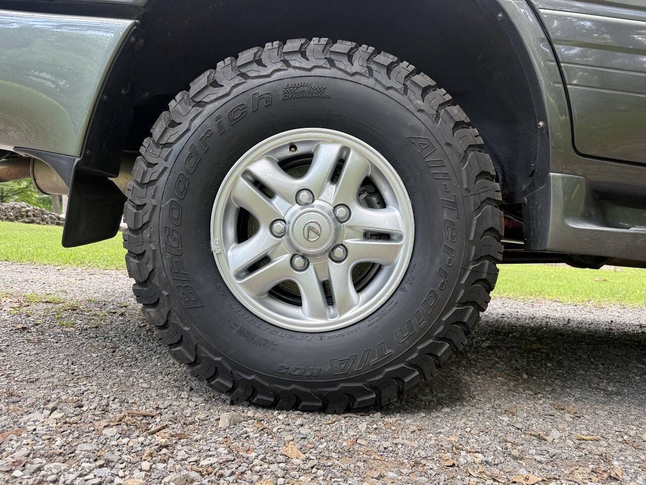 Used 2002 Lexus LX 470 4WD image 15