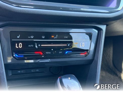 Used 2022 Volkswagen Tiguan SE R-Line image 28