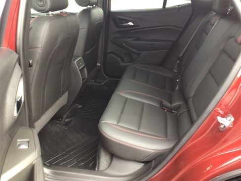 Used 2024 Chevrolet Trax RS image 10