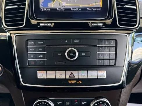 Used 2018 Mercedes-Benz GLS 450 4MATIC w/ Premium Package image 36