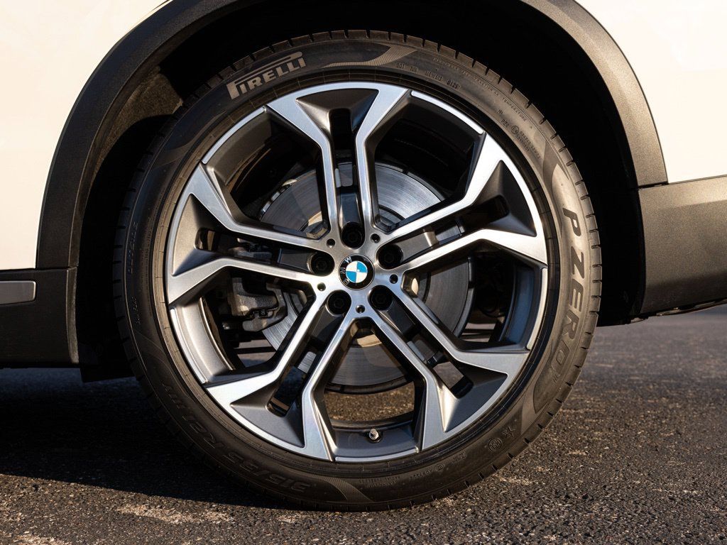 Used 2026 BMW X5 xDrive50e w/ Executive Package AWD/4WD image 78