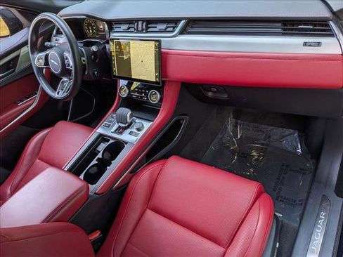 Certified 2025 Jaguar F-PACE R-Dynamic S image 23